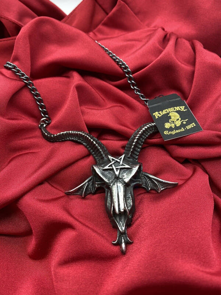 Alchemy Gothic P921 Baphometica Necklace Pendant Goat Skull Red Eyes IN HAND