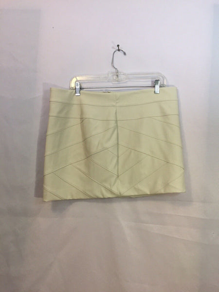 Express Faux Leather White Creme Nude Bandage Miniskirt Mini Skirt Sz 14 x