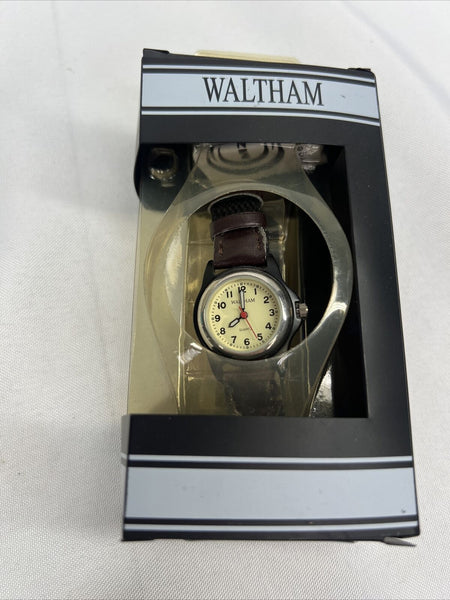 Women’s Waltham Camper Watch Analog Quartz Wth20A 726420 Old Nylon & Leather Ban