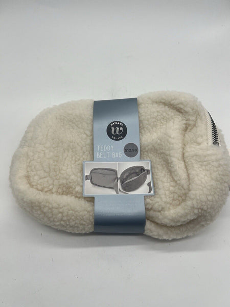 WAYLAND Teddy Belt Bag Women Fanny Pack Waist Light Beige Fleece Rave Festival