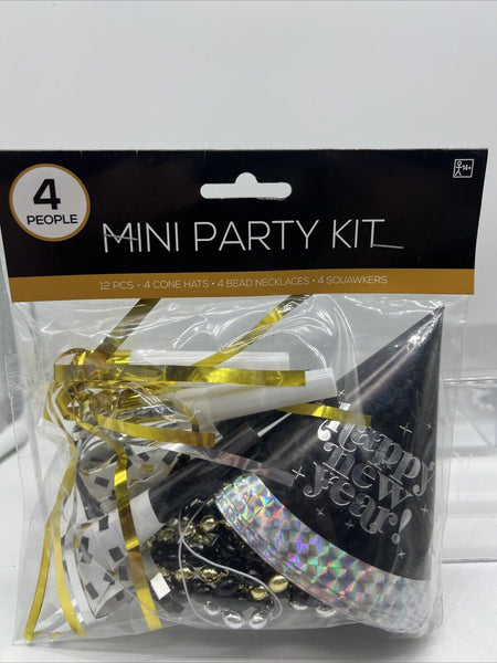 4 People Mini Party Kit Happy New Year Eve Hat Necklace Squawker  COMBINESHIP