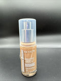 401 Light Coffee Revlon Illuminance  Liquid Foundation Hyaluronic Acid  1 Oz