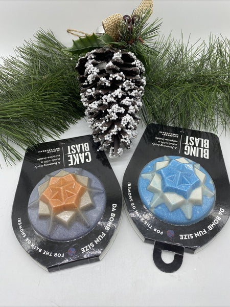 (2) Da Bomb Foaming Body Scrub￼ Cake Bling 4oz Holiday Gift Set Bath Soak