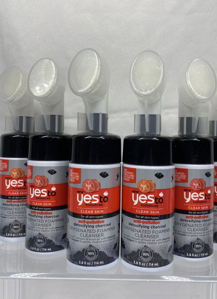 (5) Yes To Tomatoes Anti-Pollution Detoxify Charcoal Oxygenated Foaming Cleanser